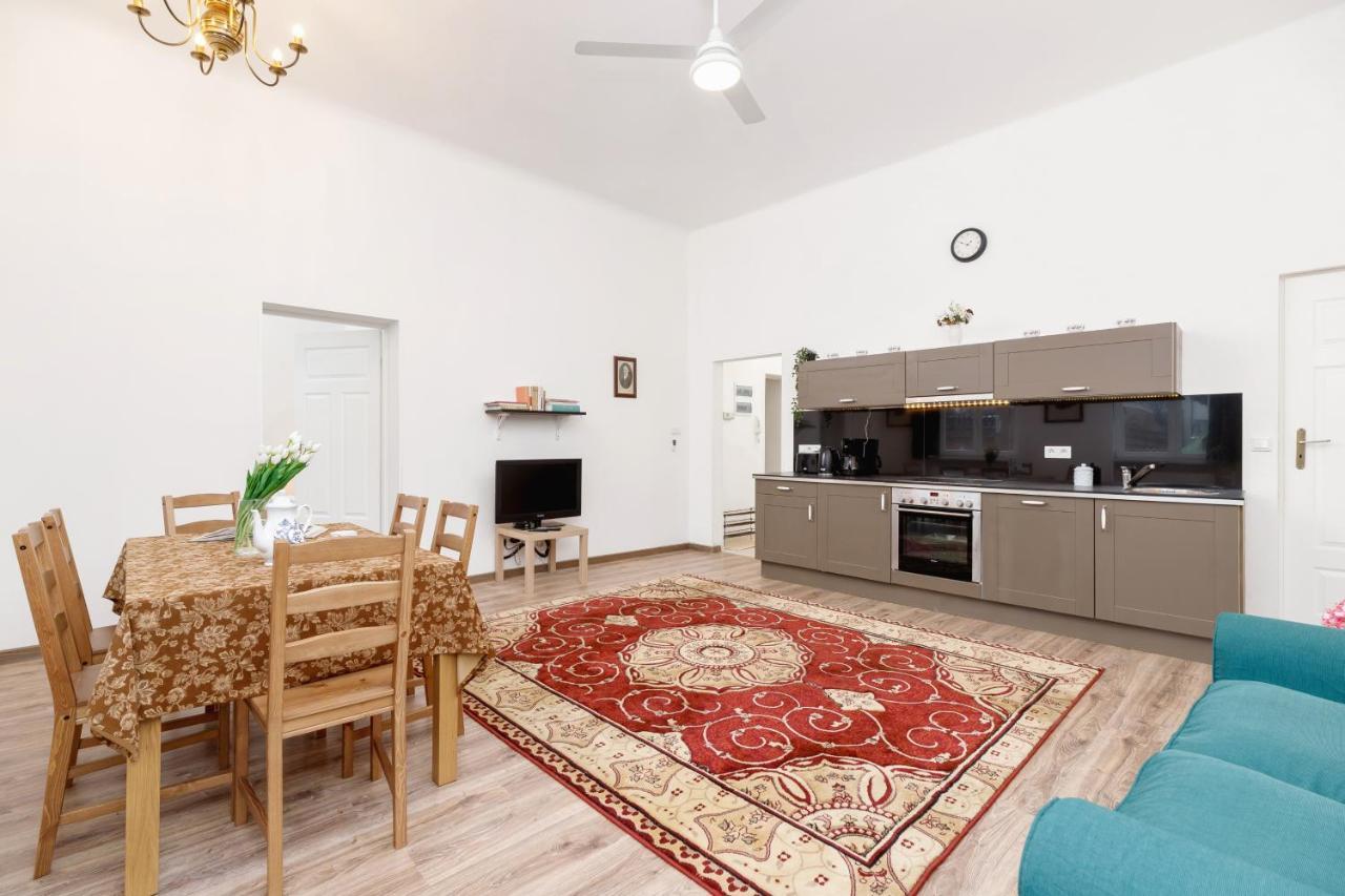 Apartment Pijarska Krakow By Noclegi Renters Extérieur photo