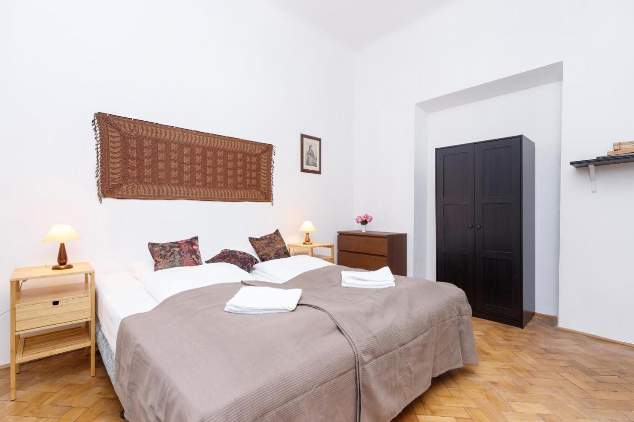 Apartment Pijarska Krakow By Noclegi Renters Extérieur photo