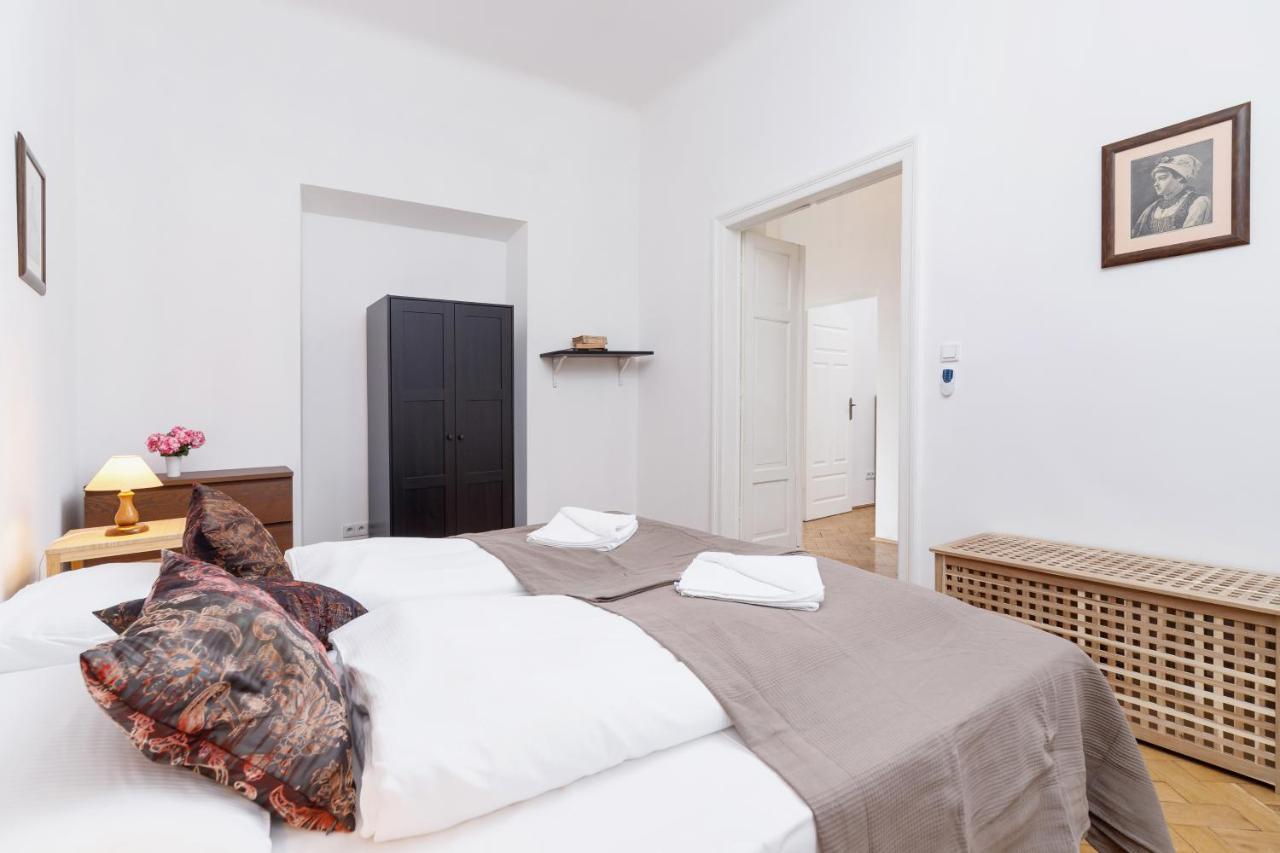 Apartment Pijarska Krakow By Noclegi Renters Extérieur photo